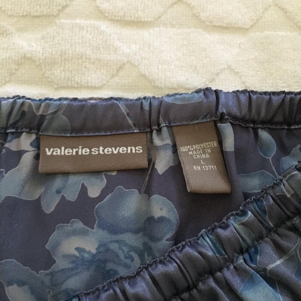 "Silk/Satin" (polyester) pajama/loungewear set, sz L - Picture 6 of 6